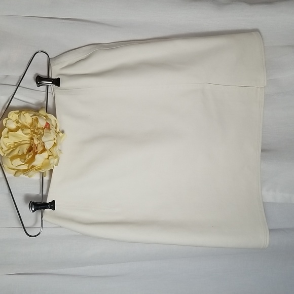 Jennifer Dule Clean, White Denim Mini Skirt & Liz Claiborne Top Small, $55 - Picture 3 of 14